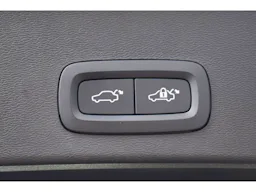 Volvo XC40 T4 RECHARGE 129 + 82 CH INSCRIPTION BUSINESS DCT 7 occasion - Photo 10