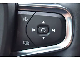 Volvo XC40 T4 RECHARGE 129 + 82 CH INSCRIPTION BUSINESS DCT 7 occasion - Photo 22