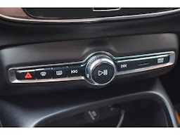 Volvo XC40  T4 RECHARGE 129 + 82 CH INSCRIPTION BUSINESS DCT 7 occasion - Photo 31