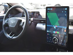 Ford MUSTANG MACH-E Standard Range 76 kWh 269 ch occasion - Photo 6