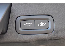 Volvo XC60  T8 Recharge AWD 310 ch + 145 ch Geartronic 8 Ultimate Style Chrome occasion - Photo 10