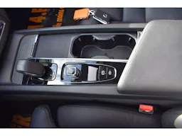 Volvo XC60  T8 Recharge AWD 310 ch + 145 ch Geartronic 8 Ultimate Style Chrome occasion - Photo 14