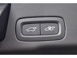 Volvo XC60 T8 Twin Engine 303 ch + 87 ch Geartronic 8 Inscription Luxe occasion - Photo 10