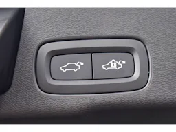 Volvo XC60  T8 Twin Engine 303 ch + 87 ch Geartronic 8 Inscription Luxe occasion - Photo 10