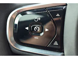 Volvo XC60  T8 Twin Engine 303 ch + 87 ch Geartronic 8 Inscription Luxe occasion - Photo 22
