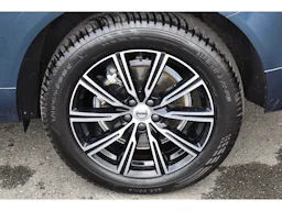 Volvo XC60  T8 Twin Engine 303 ch + 87 ch Geartronic 8 Inscription Luxe occasion - Photo 40
