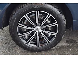 Volvo XC60  T8 Twin Engine 303 ch + 87 ch Geartronic 8 Inscription Luxe occasion - Photo 42