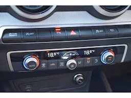 Audi Q2  2.0 35 TDI 150 S-tronic Design Luxe occasion - Photo 13