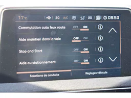 Peugeot 3008 Puretech 130ch S&S BVM6 GT Line occasion - Photo 30