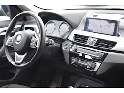 BMW X1  sDrive 18i 136 ch DKG7 F48 LCI Business Design occasion - Photo 6