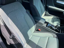 Volvo XC40 T5 Recharge 180+82 ch DCT7 Plus occasion - Photo 4