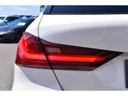BMW Série 1  118i 136 ch DKG7 F40 Edition Sport occasion - Photo 37