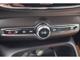 Volvo XC40  T5 Recharge 180+82 ch DCT7 Plus occasion - Photo 33