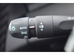 Peugeot 308 SW  Hybrid 136 e-DCS6 Allure occasion - Photo 25