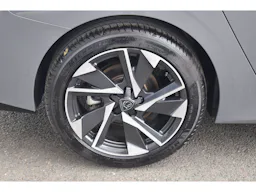 Peugeot 308 SW Hybrid 136 e-DCS6 Allure occasion - Photo 37