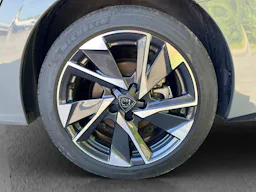 Peugeot 308 SW Hybrid 136 e-DCS6 Allure occasion - Photo 6
