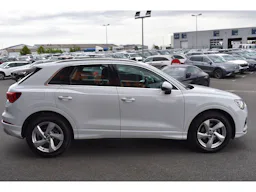 Audi Q3 35 TDI 150 ch S tronic 7 Design Luxe occasion - Photo 4