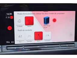 Volkswagen Golf  1.4 eHybrid 204 DSG 6 Style occasion - Photo 31