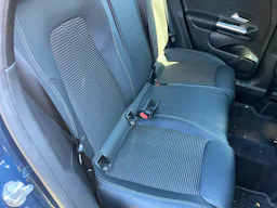 Mercedes Benz Classe GLA  GLA 250 e + Hybrid EQ Power - BV 8G-DCT  - BM H247 Business Line PHASE 1 occasion - Photo 4