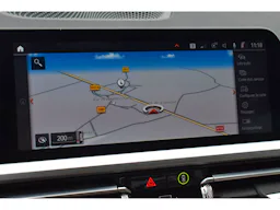 BMW Série 3 330e Luxury - BVA BERLINE occasion - Photo 31
