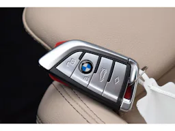 BMW Série 3 330e Luxury - BVA BERLINE occasion - Photo 38
