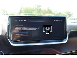 Peugeot 2008  Hybrid 145 e-DCS6 GT occasion - Photo 32