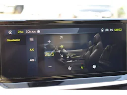 Peugeot 2008  Hybrid 145 e-DCS6 GT occasion - Photo 29