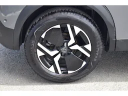 Peugeot 2008  1.2 HYBRID 145 CH GT E-DCS6 occasion - Photo 38