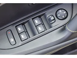 Peugeot 2008 1.2 HYBRID 145 CH GT E-DCS6 occasion - Photo 10