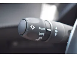 Peugeot 2008 Hybrid 145 e-DCS6 GT occasion - Photo 25