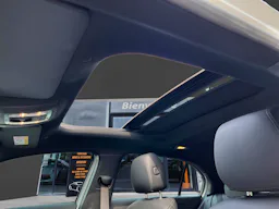 Mercedes Benz Classe A  A 250 e - BV 8G-DCT  BERLINE 5P - BM 177 Business Line PHASE 1 occasion - Photo 3