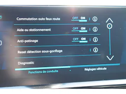 Peugeot 3008 Hybrid 180 e-EAT8 Allure Pack occasion - Photo 31
