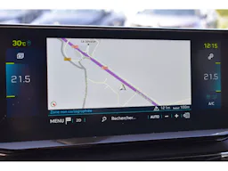 Peugeot 3008  Hybrid 180 e-EAT8 Allure Pack occasion - Photo 30