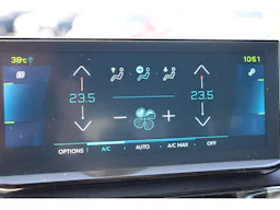 Peugeot 3008  Hybrid 180 e-EAT8 Allure Pack occasion - Photo 29