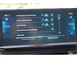 Peugeot 3008  Hybrid 180 e-EAT8 Allure Pack occasion - Photo 31