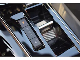 Peugeot 3008  Hybrid 180 e-EAT8 Allure Pack occasion - Photo 35