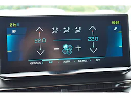 Peugeot 3008 Hybrid 180 e-EAT8 Allure Pack occasion - Photo 29