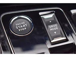 Peugeot 3008  Hybrid 180 e-EAT8 Allure Pack occasion - Photo 34