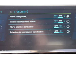 Peugeot 3008  180 e-EAT8 Allure Pack occasion - Photo 32