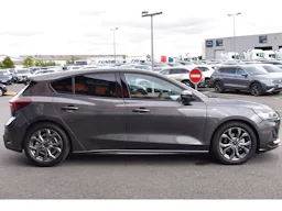 Ford Focus 1.5 EcoBlue 115 Powershift ST LINE X occasion - Photo 4