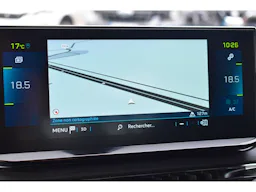 Peugeot 3008 Hybrid 180 e-EAT8 Active Pack occasion - Photo 30