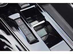 Peugeot 3008 Hybrid 180 e-EAT8 Active Pack occasion - Photo 34