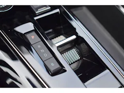 Peugeot 3008  Hybrid 180 e-EAT8 Active Pack occasion - Photo 34