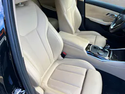 BMW Série 3 Touring 330e xDrive 292 ch BVA8 G21 Luxury occasion - Photo 3