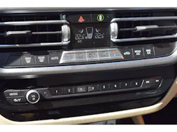 BMW X3 xDrive 30e 292ch BVA8 G01 LCI x Line occasion - Photo 13