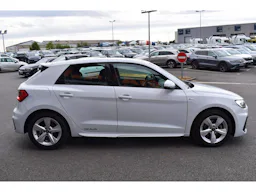Audi A1 Sportback 30 TFSI 116 ch S tronic 7 S line occasion - Photo 4