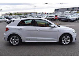 Audi A1 Sportback  30 TFSI 116 ch S tronic 7 S line occasion - Photo 4