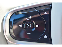 Volvo XC60  T6 AWD Hybride rechargeable 253 ch+145 ch Geartronic 8 Plus Style Chrome occasion - Photo 23