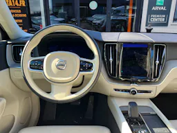 Volvo XC60  T6 AWD Hybride rechargeable 253 ch+145 ch Geartronic 8 Plus Style Chrome occasion - Photo 3
