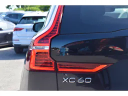 Volvo XC60 T6 AWD Hybride rechargeable 253 ch+145 ch Geartronic 8 Plus Style Chrome occasion - Photo 42